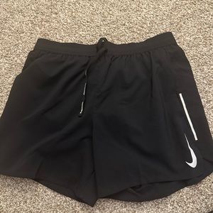 NIKE MENS SHORTS